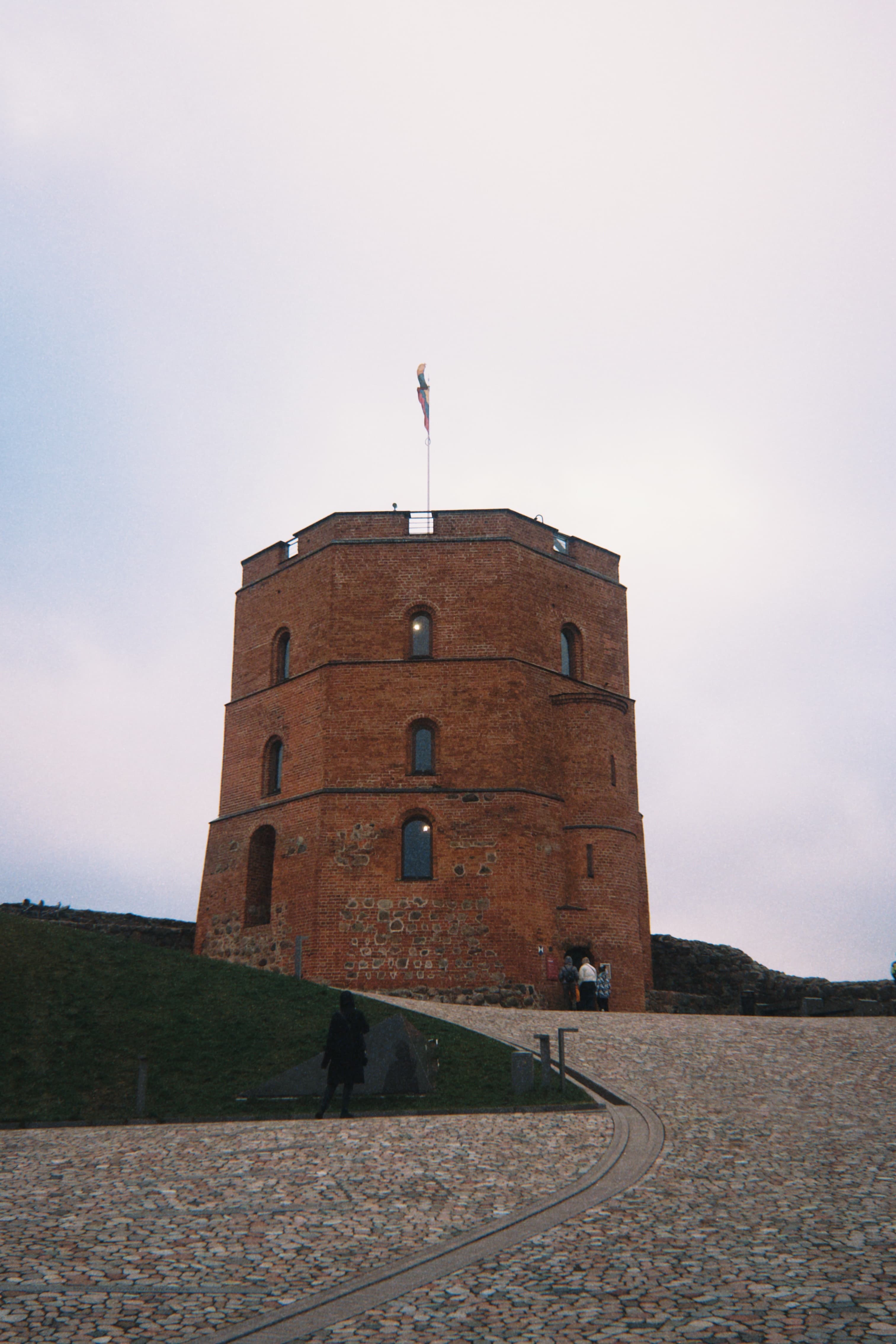 [Vilnuis #1] Drinking overnight